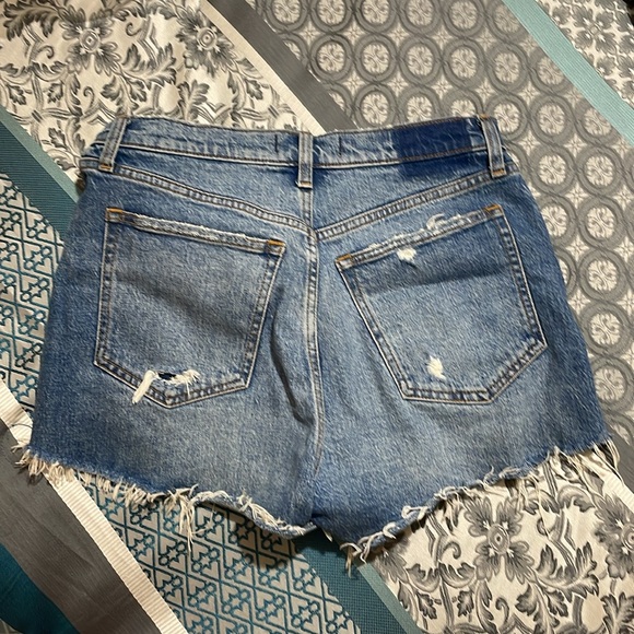 Abercrombie and Fitch curve love jean shorts - Picture 2 of 3